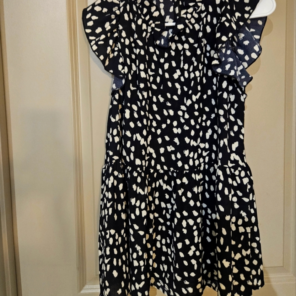 Entro Black and White Polka Dot Top small